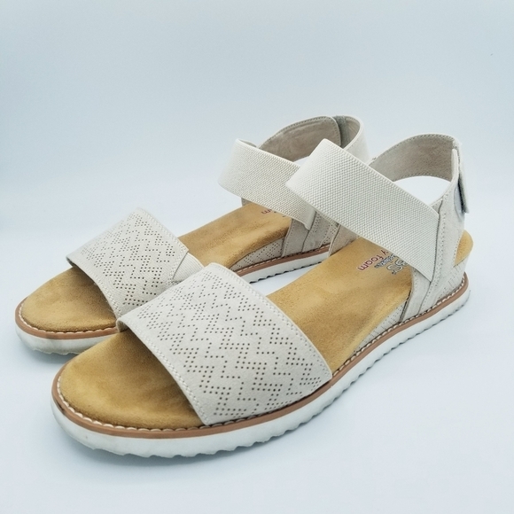 Skechers Bobs Beige Memory Foam Sandals size 11 - Picture 1 of 11